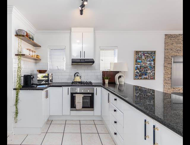 3 BEDROOM HOUSE TO LET IN BIG BAY